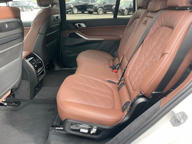 2026 BMW X7 40i - Photo 7