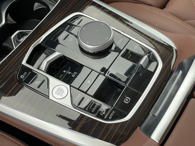 2026 BMW X7 40i - Photo 22