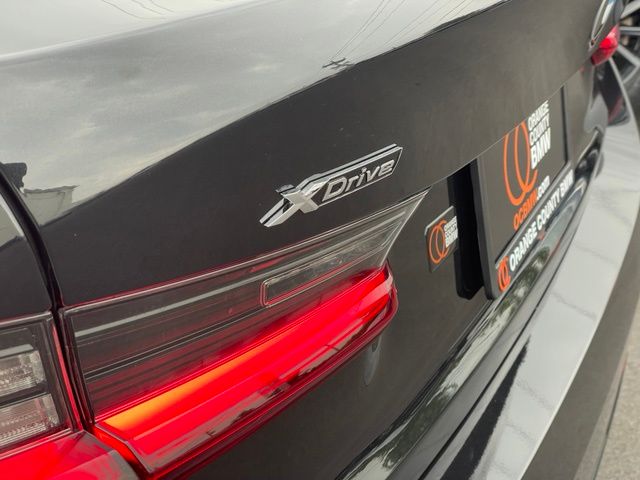 2024 BMW 3 Series 330i - Photo 30