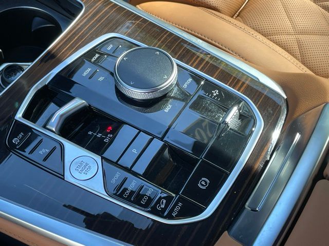 2026 BMW X7 40i - Photo 21
