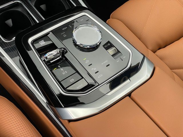 2026 BMW 7 Series 740i - Photo 24