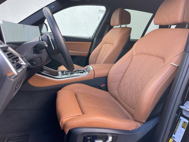2026 BMW X5 50e - Photo 6