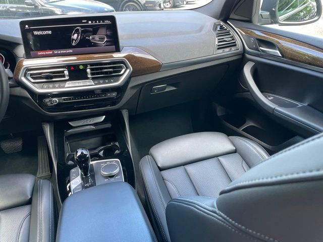 2022 BMW X4 30i - Photo 9