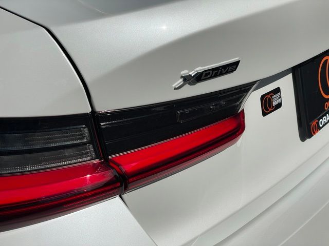 2023 BMW 3 Series 330i - Photo 30