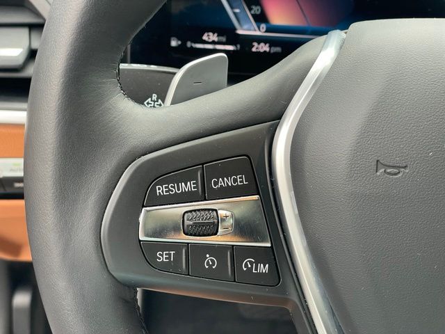 2024 BMW 3 Series 330i - Photo 15
