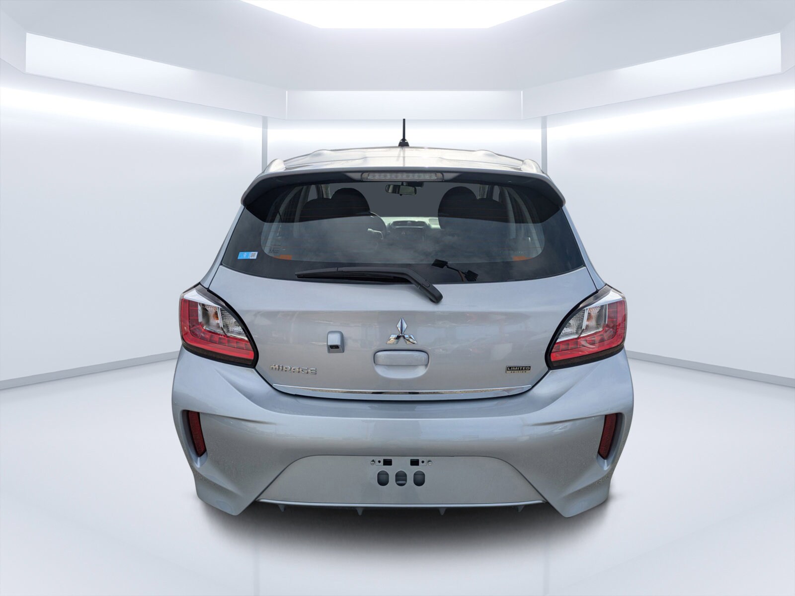 2024 Mitsubishi Mirage LE photo 4