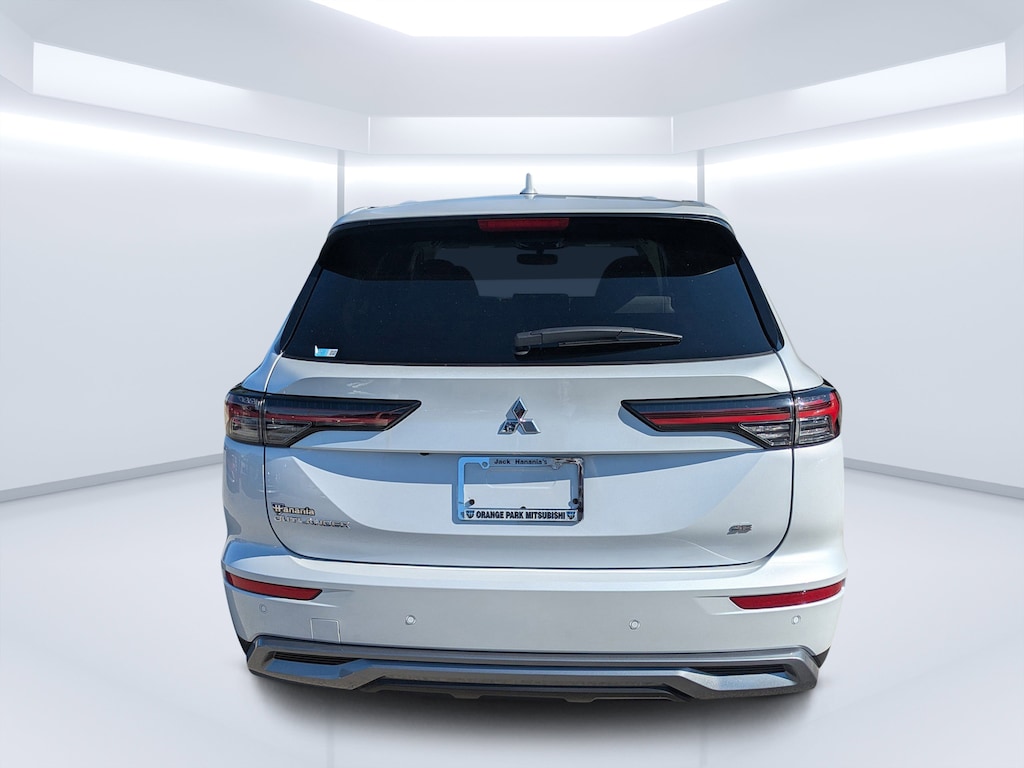 New 2025 Mitsubishi Outlander SE SUV