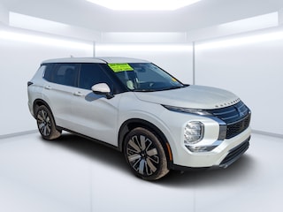 2025 Mitsubishi Outlander SE SUV