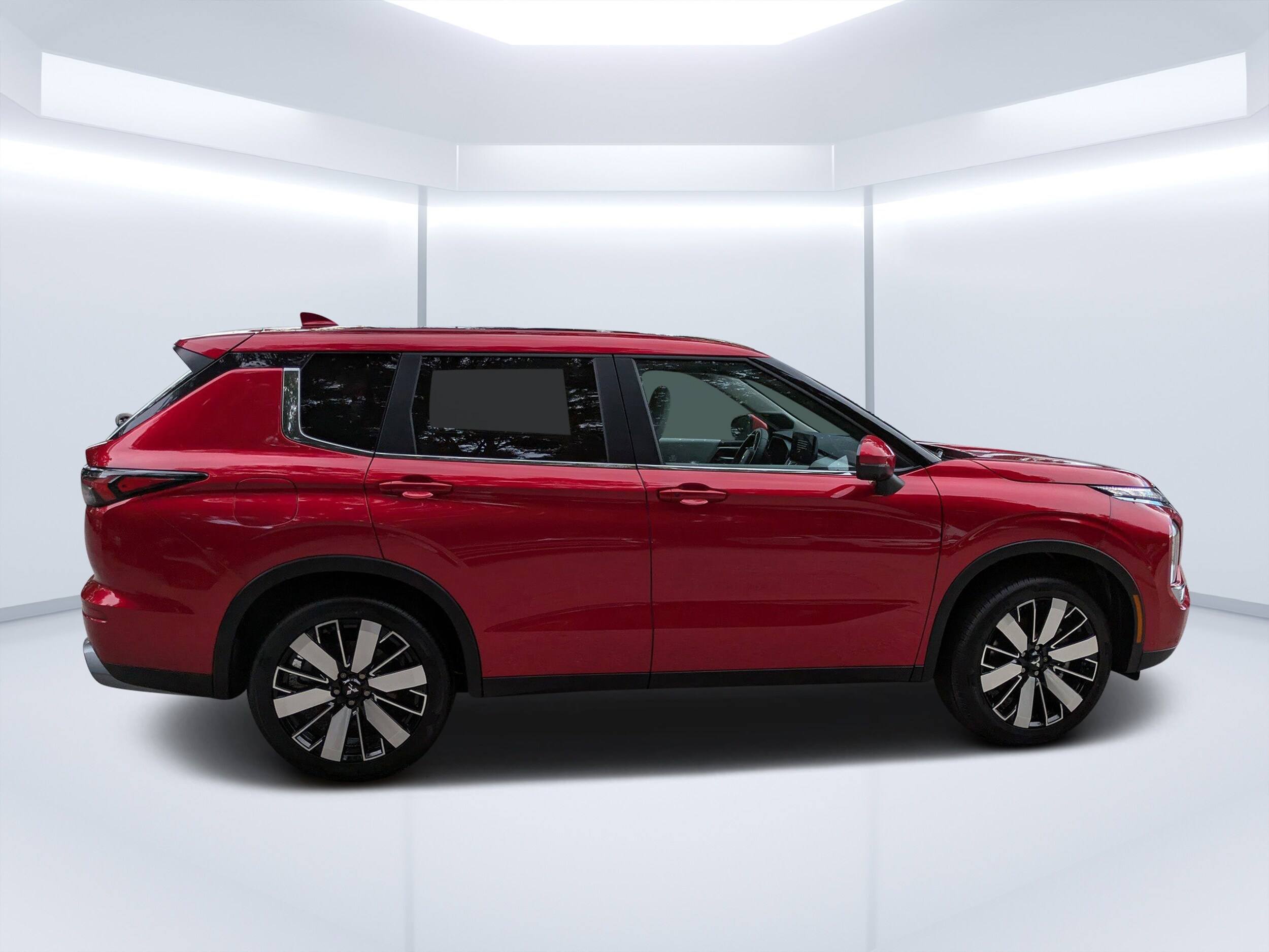 2025 Mitsubishi Outlander SE photo 2