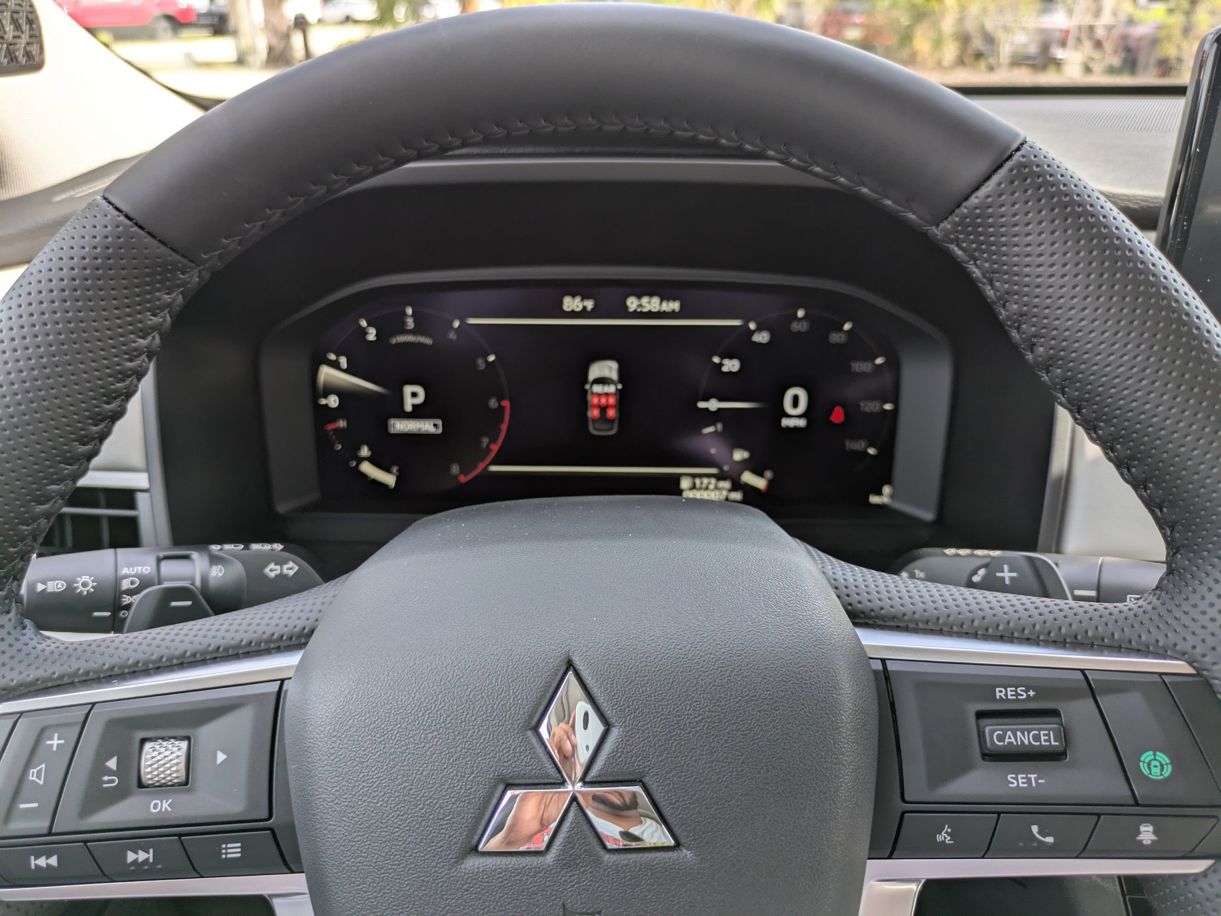2025 Mitsubishi Outlander SE - Photo 29