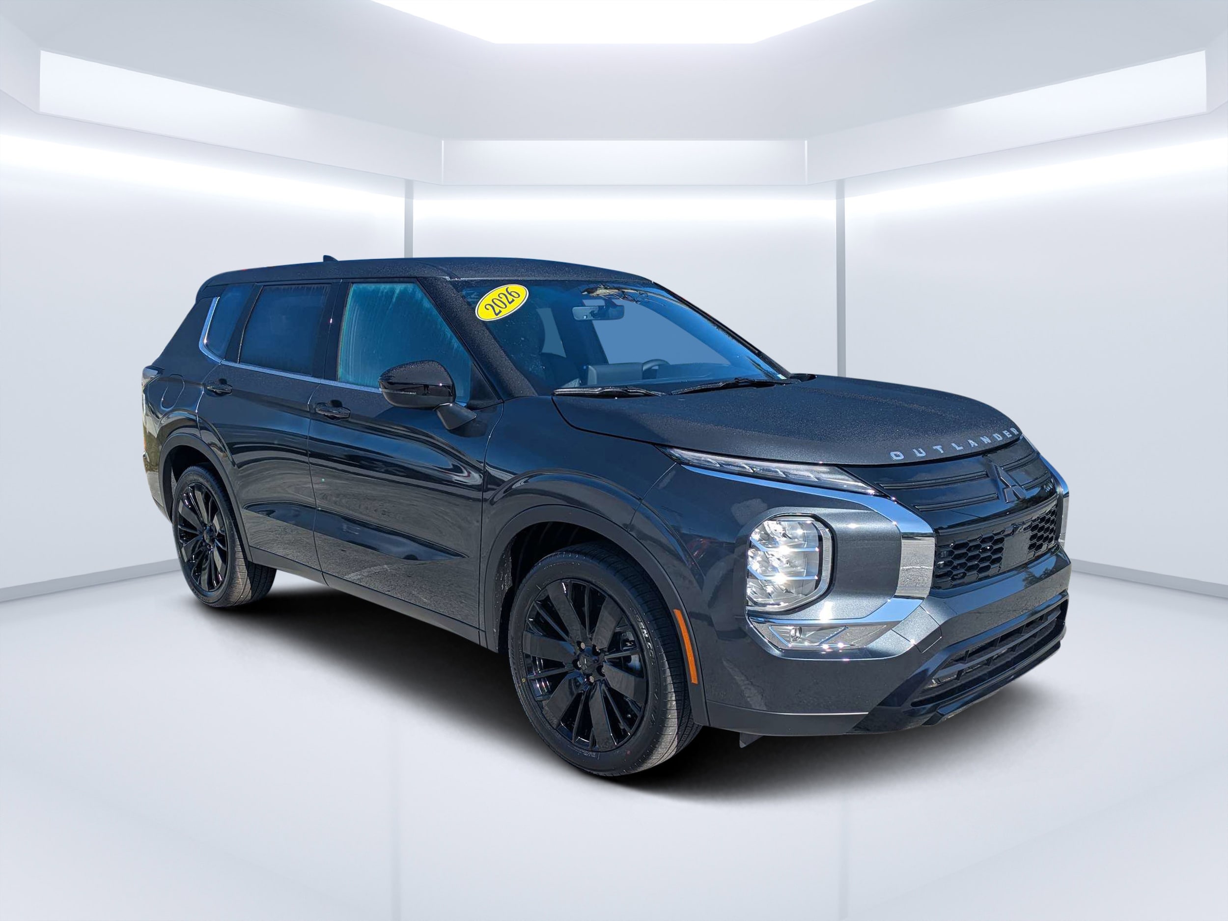 2026 Mitsubishi Outlander LE FWD's photo
