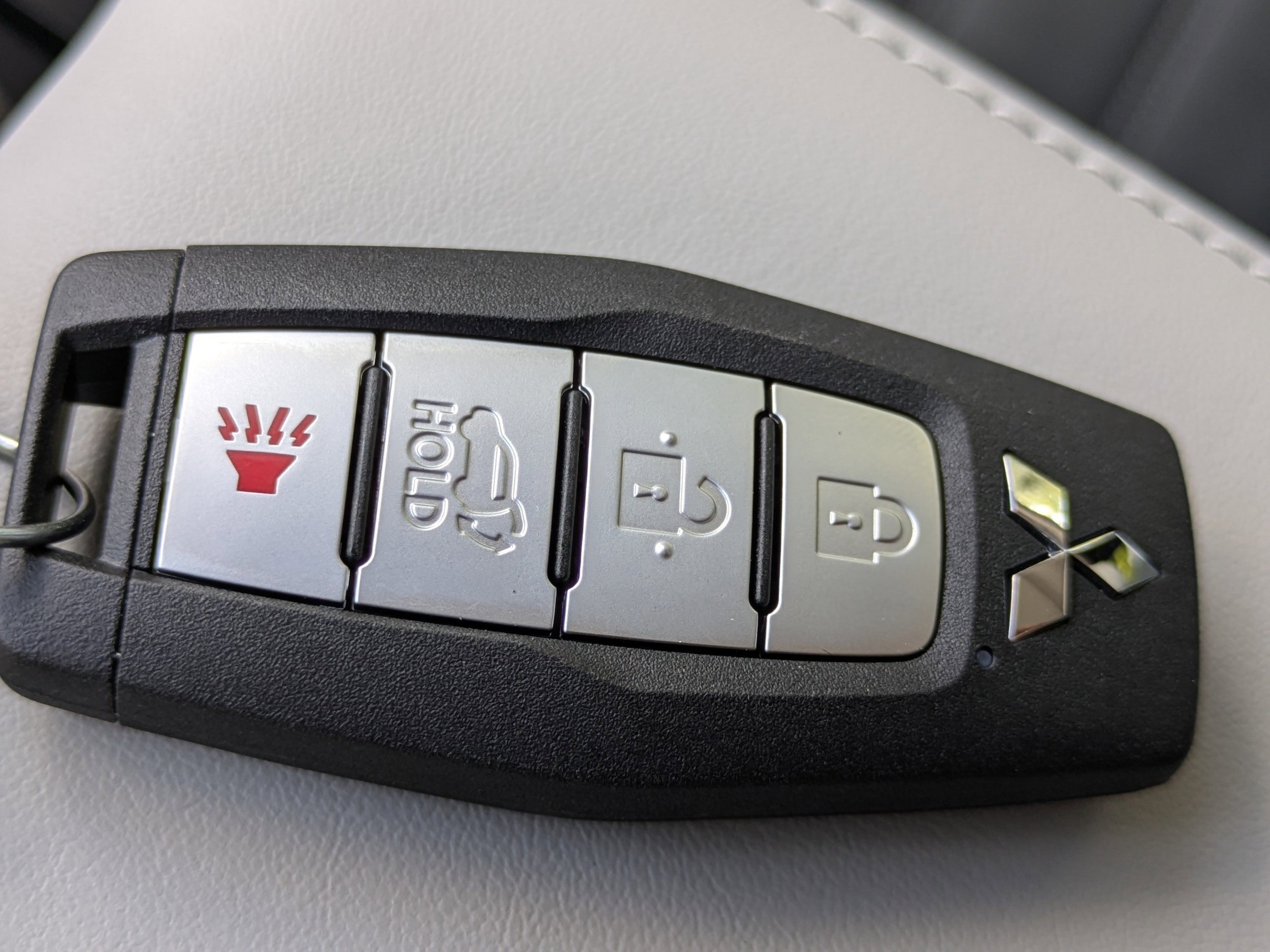 2025 Mitsubishi Outlander SE - Photo 32