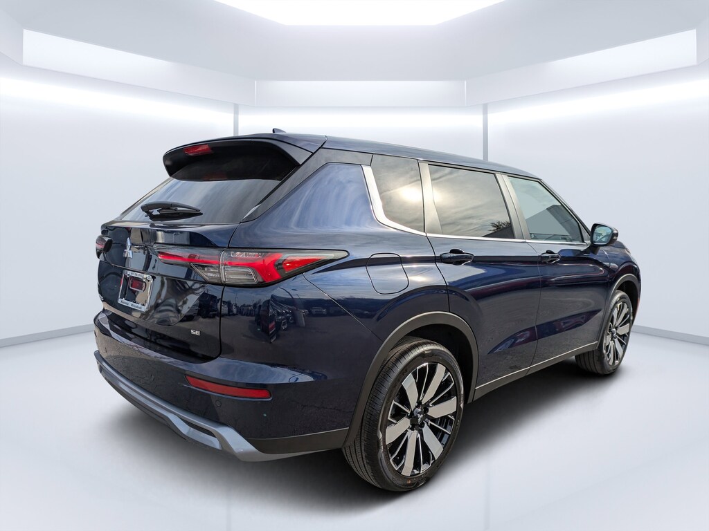 New 2026 Mitsubishi Outlander SE SUV