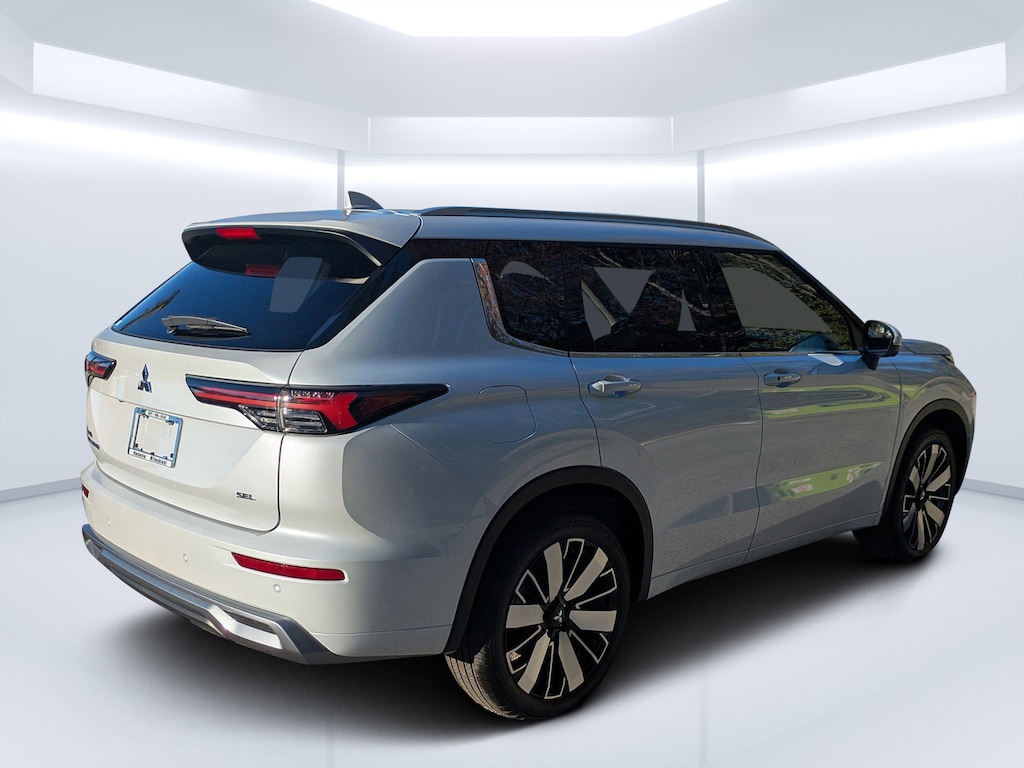 New 2025 Mitsubishi Outlander SEL SUV