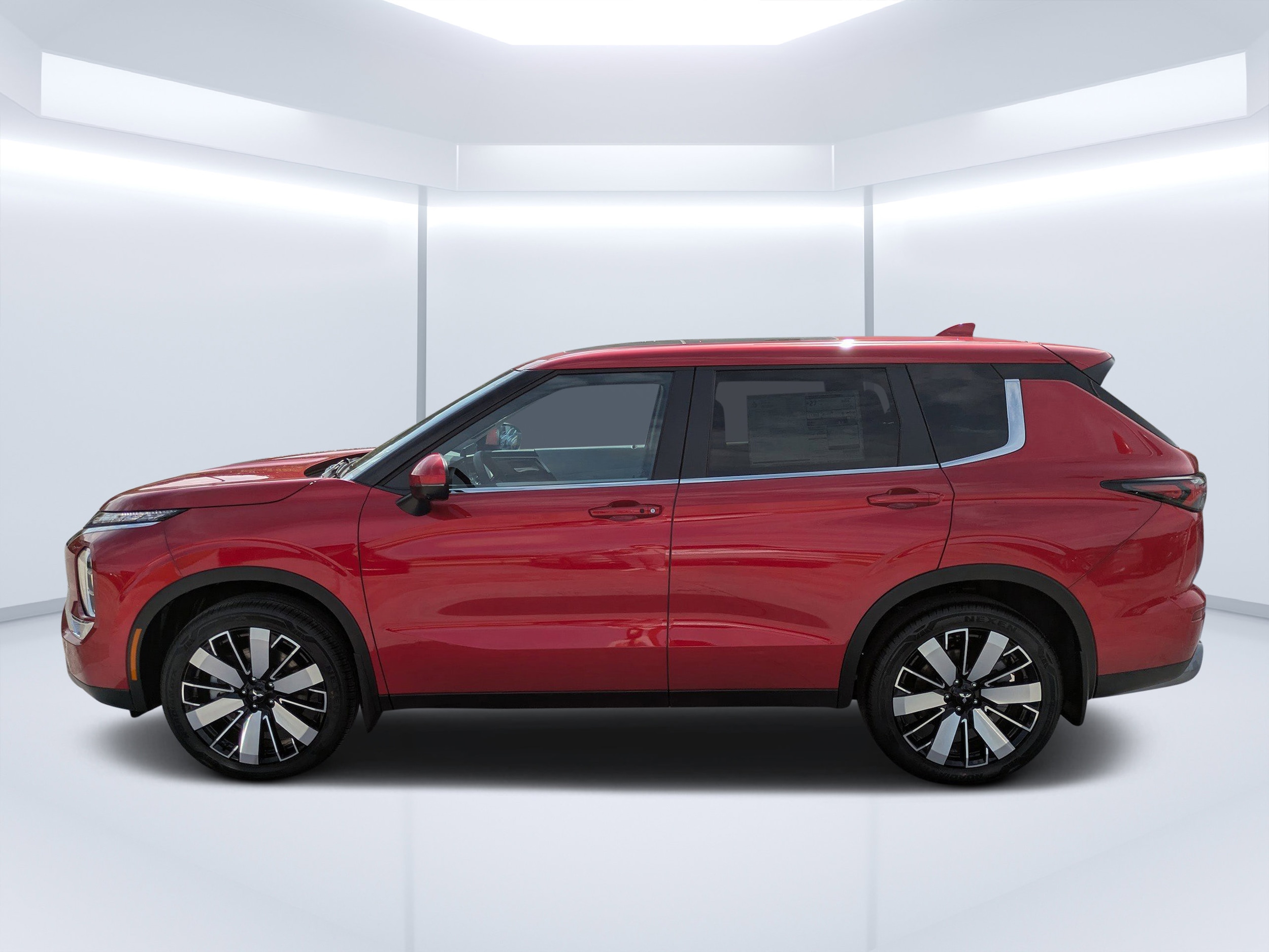 2025 Mitsubishi Outlander SE - Photo 6