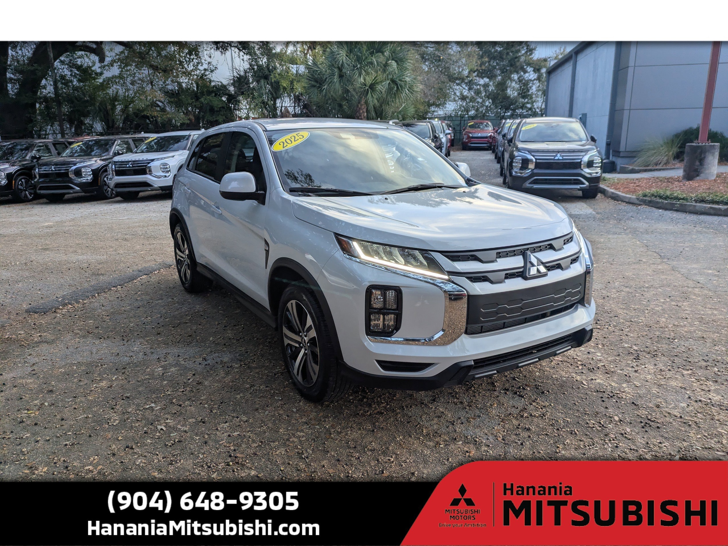 2025 Mitsubishi Outlander Sport ES's photo