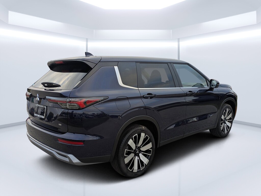 New 2025 Mitsubishi Outlander SE SUV