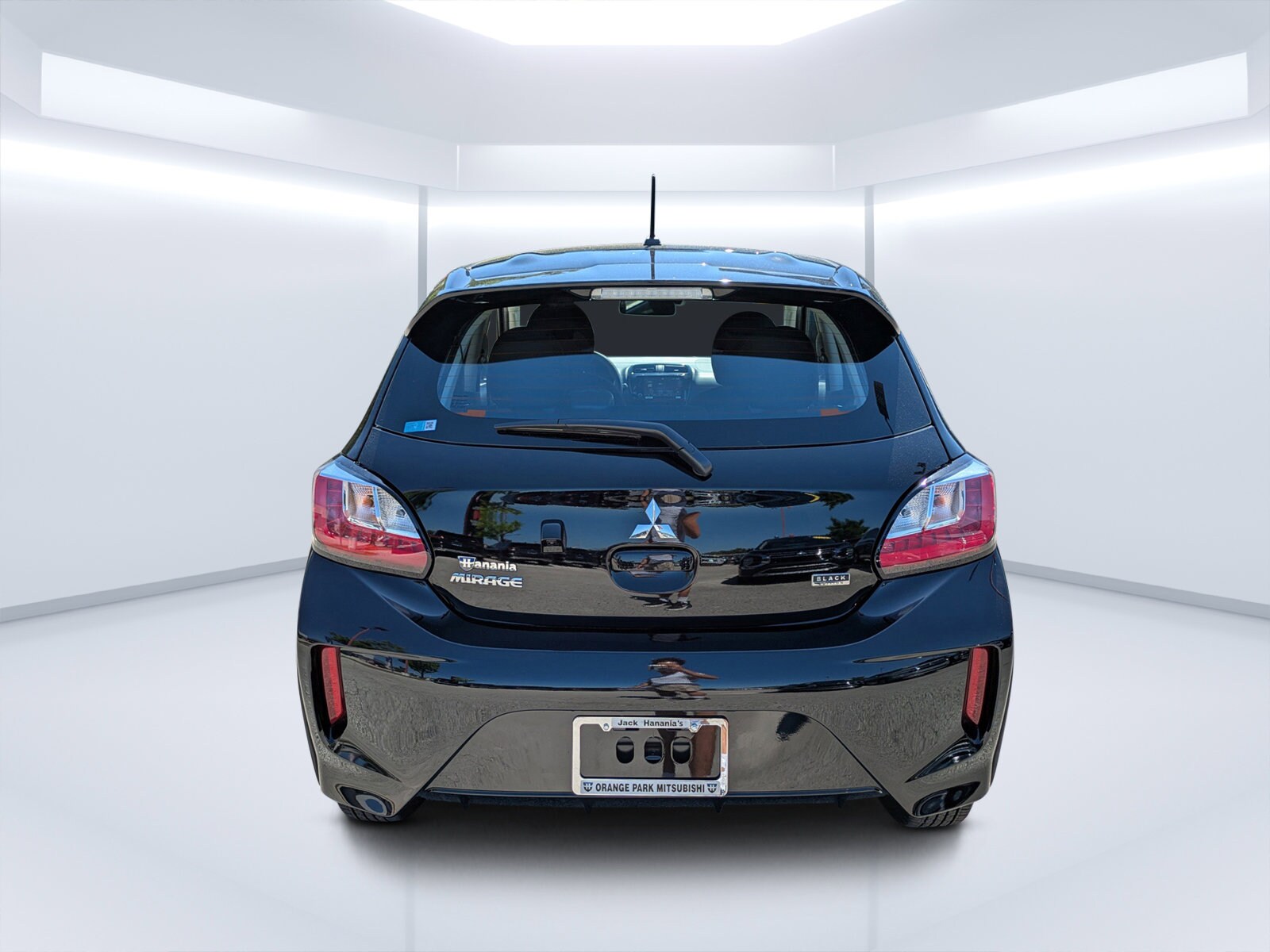 2024 Mitsubishi Mirage Black Edition photo 4