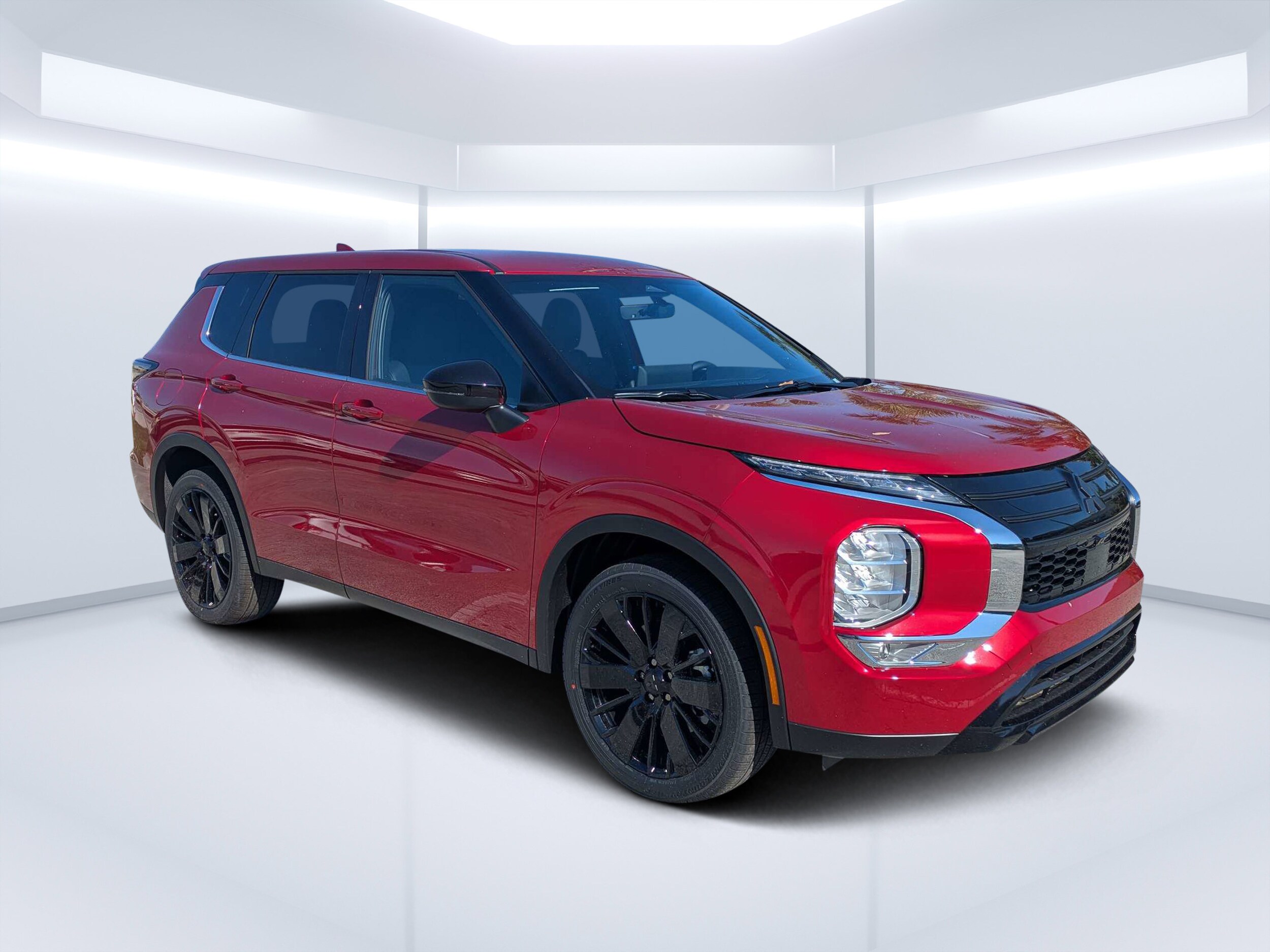 2026 Mitsubishi Outlander LE FWD's photo