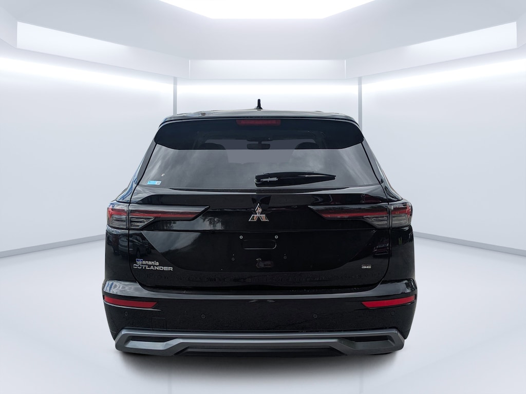 New 2026 Mitsubishi Outlander SE SUV
