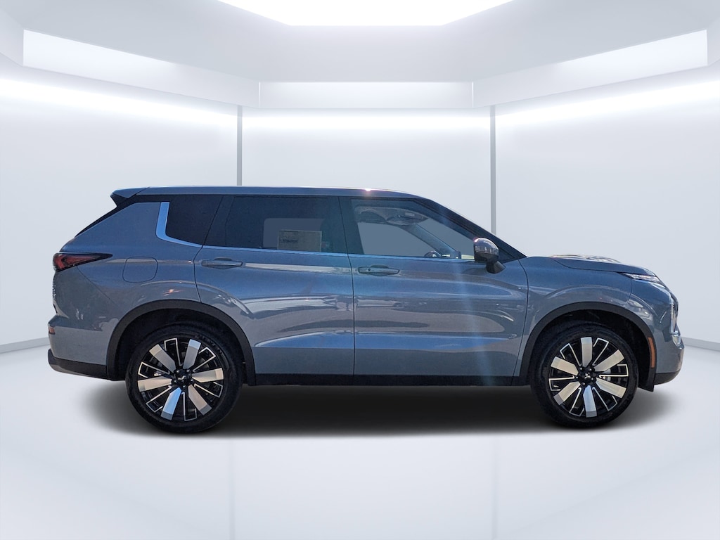 New 2026 Mitsubishi Outlander SE SUV