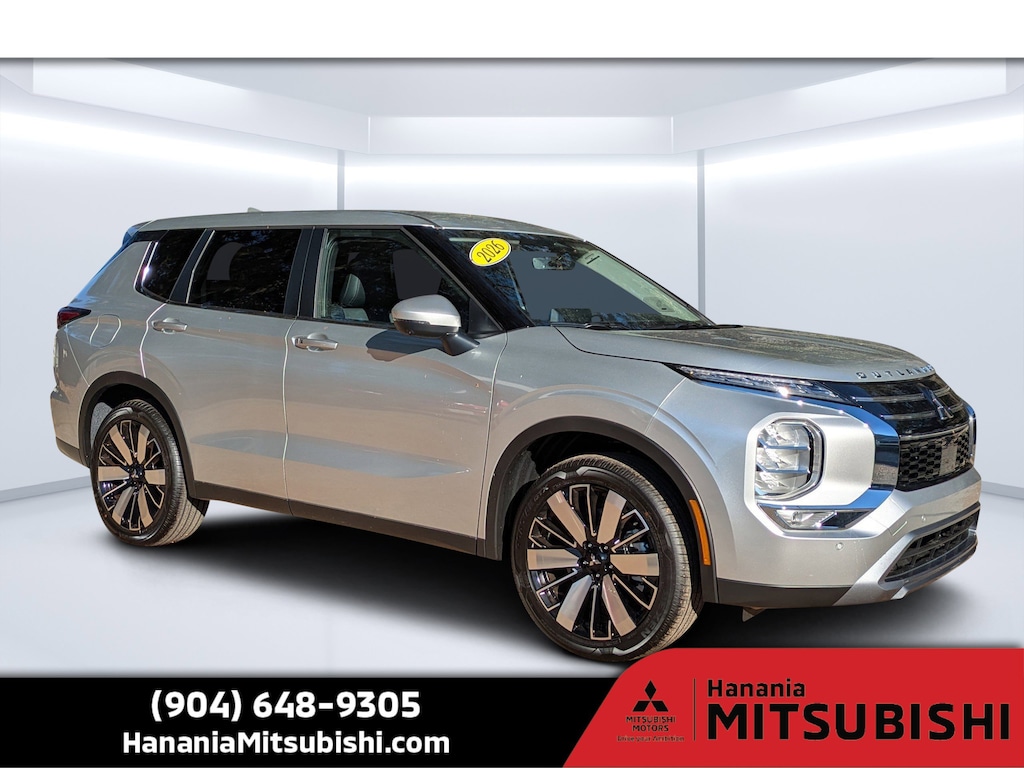 New 2026 Mitsubishi Outlander SE SUV