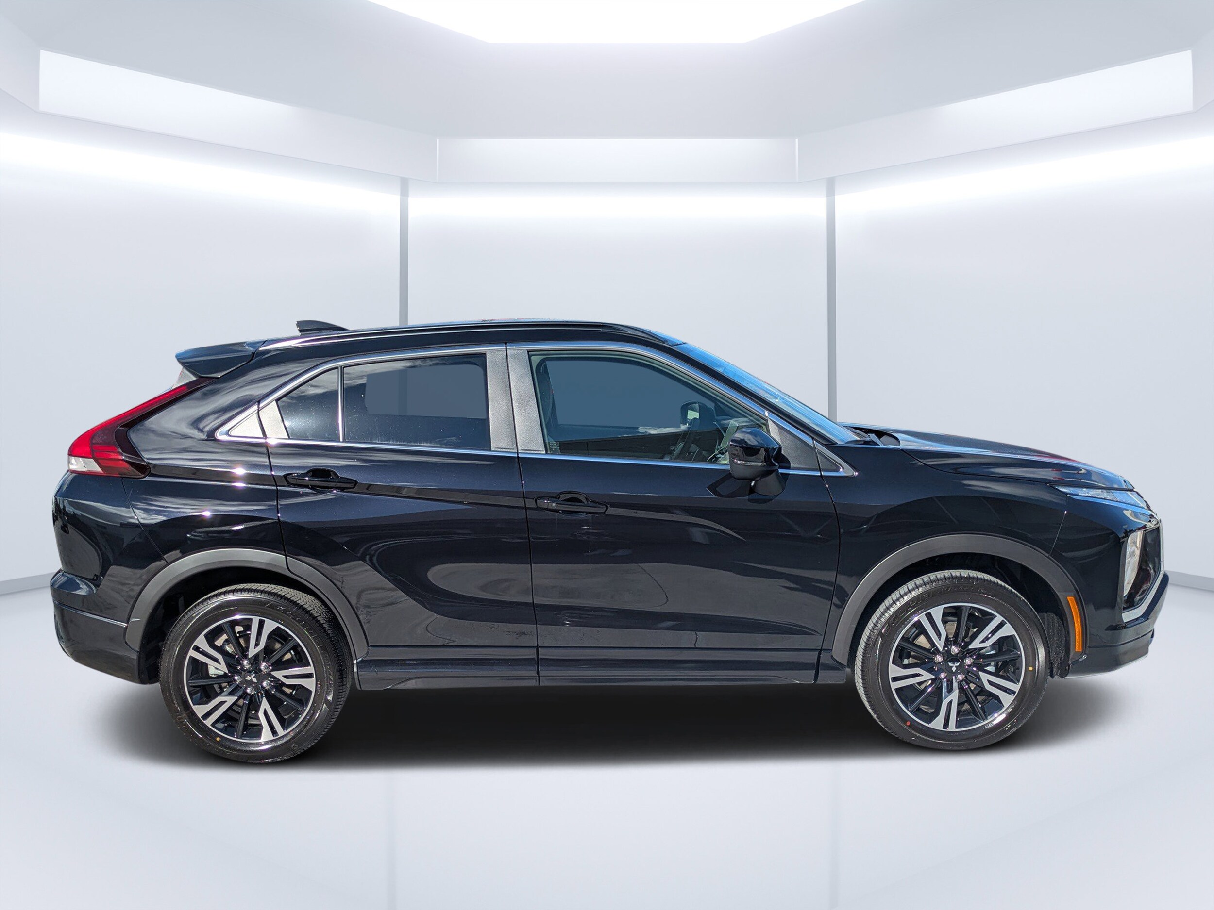 2026 Mitsubishi Eclipse Cross SEL photo 2