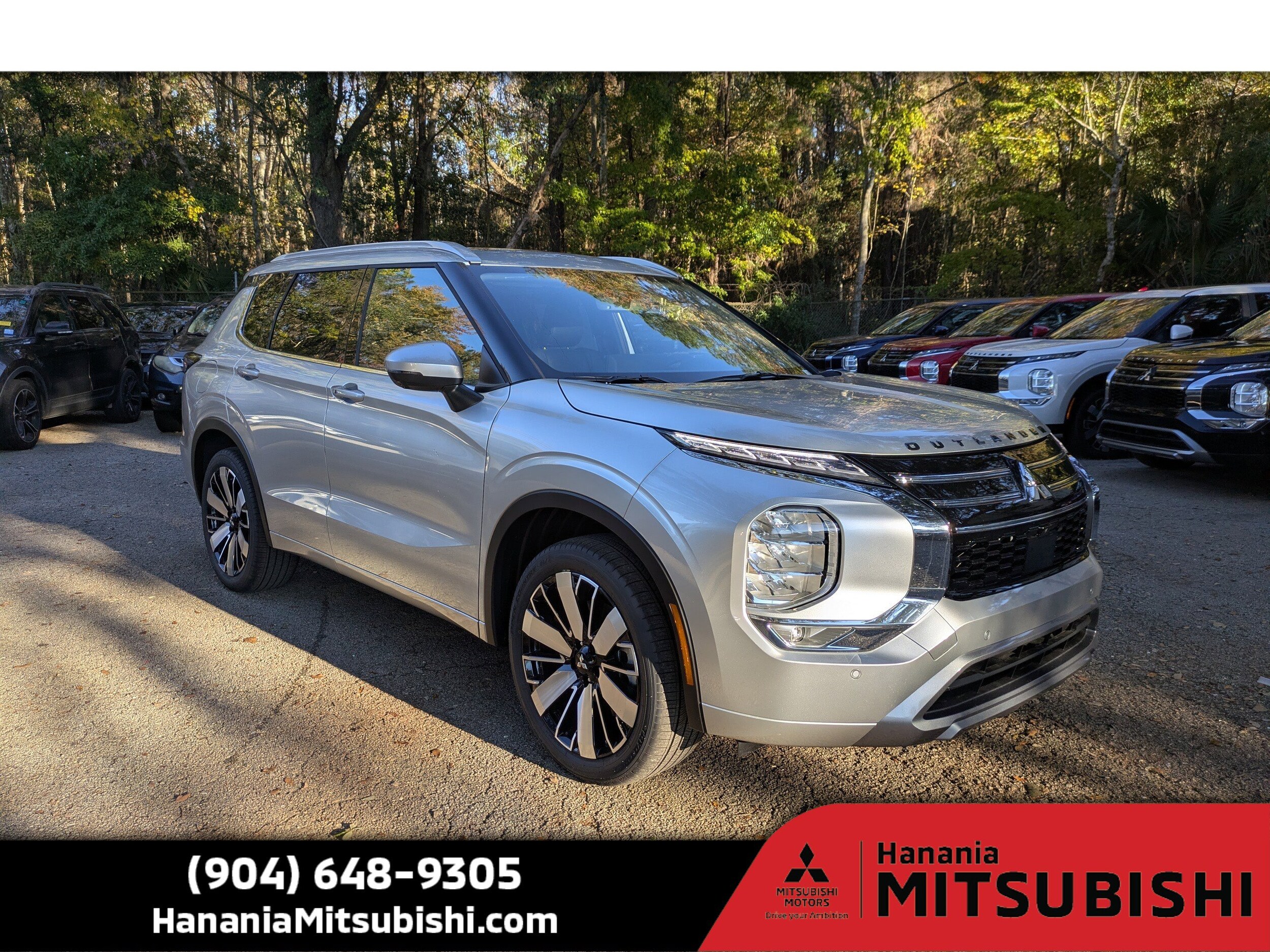 2025 Mitsubishi Outlander SEL's photo