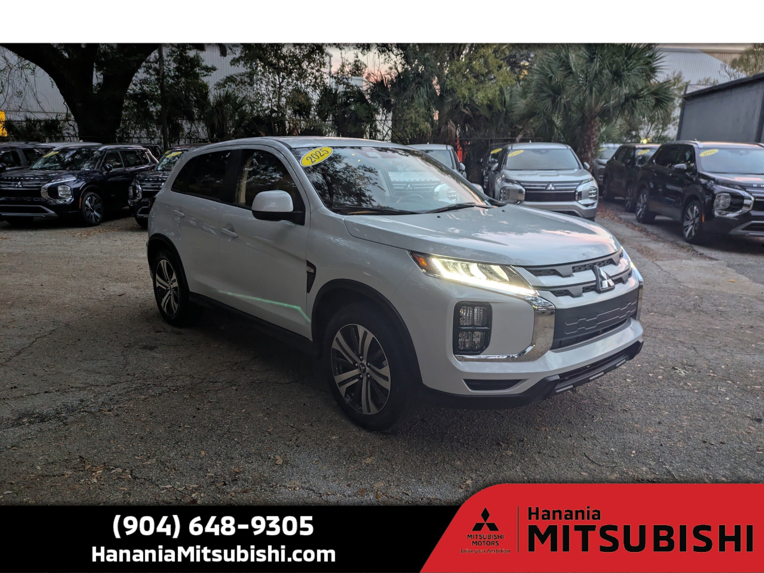 2025 Mitsubishi Outlander Sport ES's photo