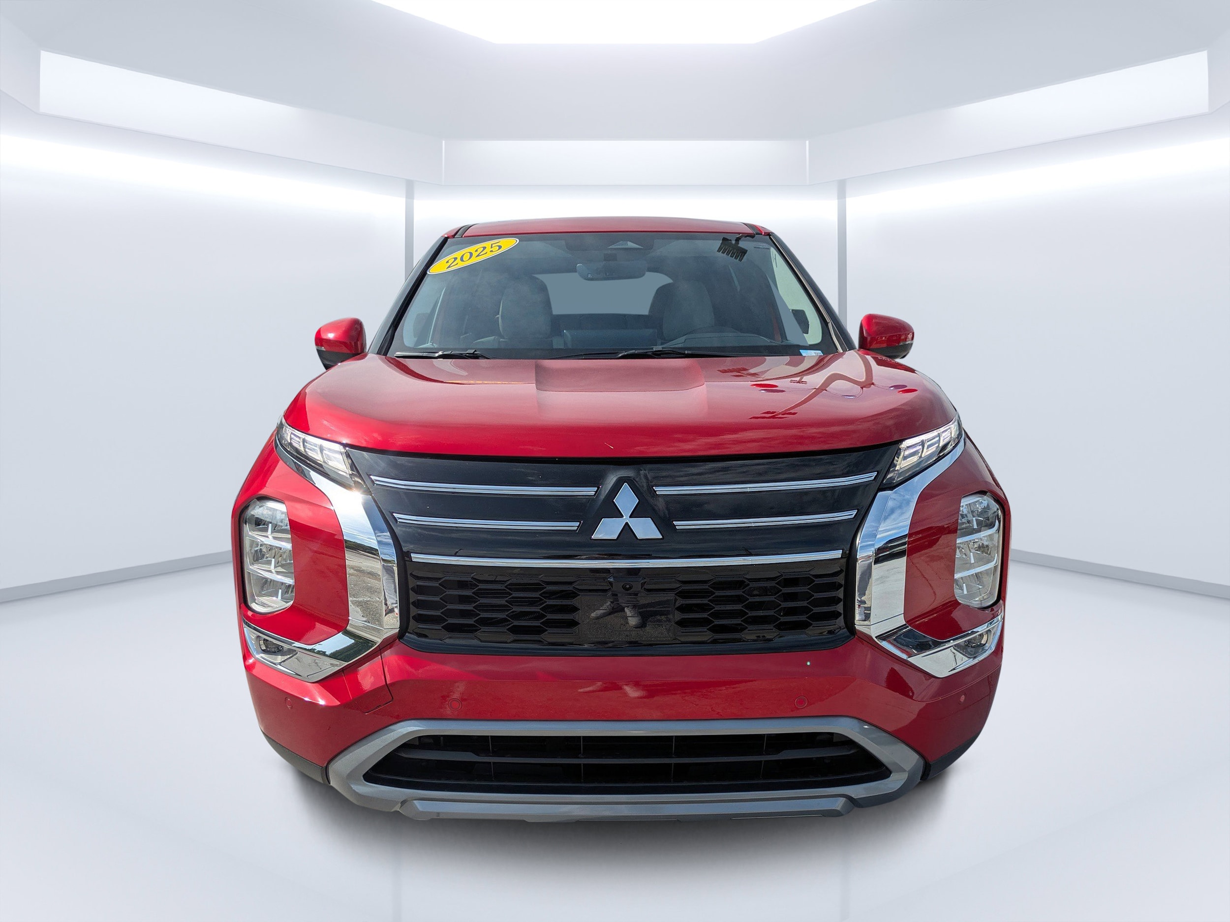 2025 Mitsubishi Outlander SE - Photo 8