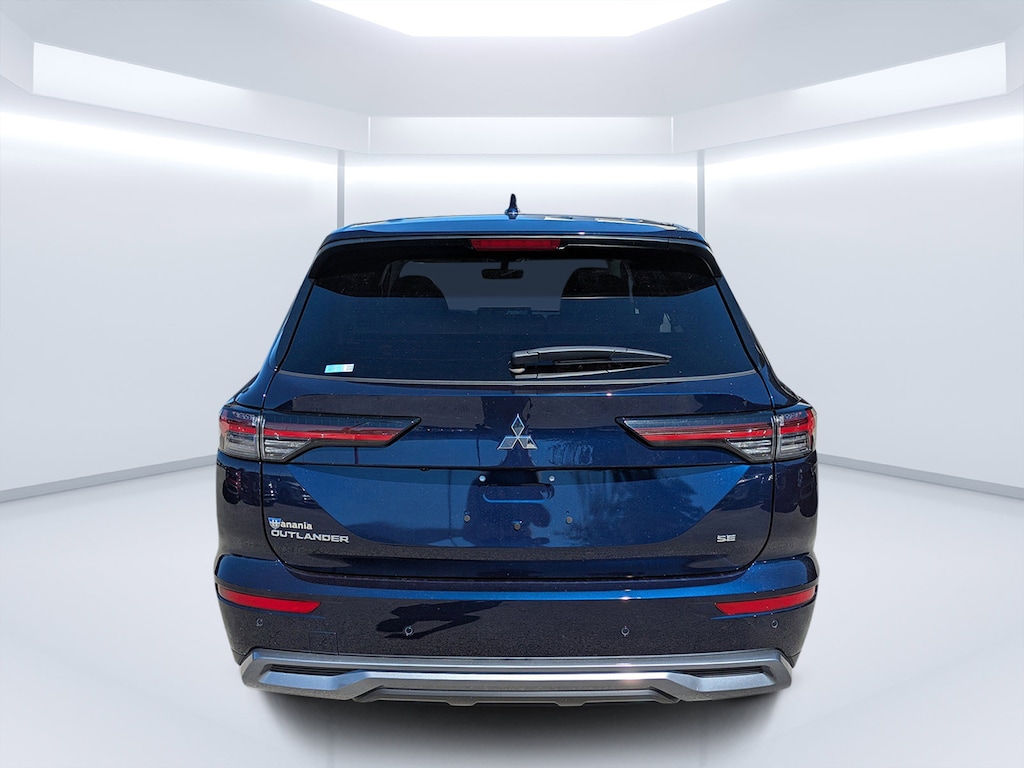 New 2025 Mitsubishi Outlander SE SUV