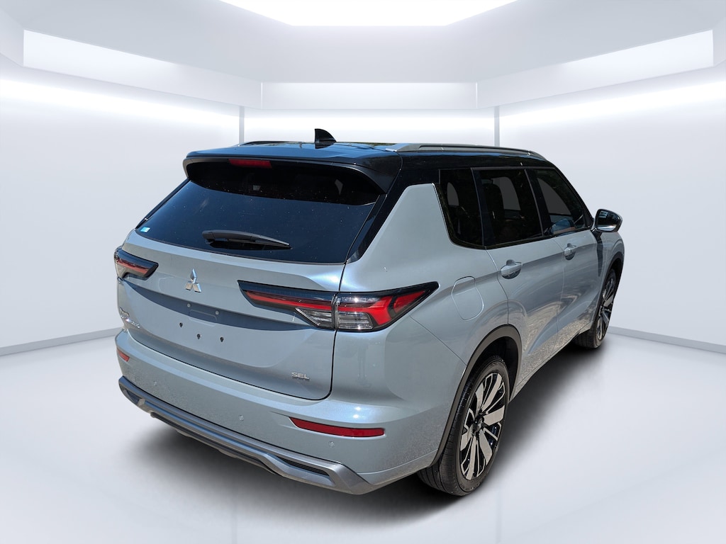 New 2025 Mitsubishi Outlander SEL SUV