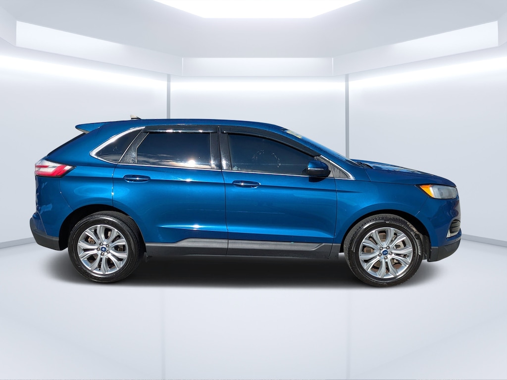 Used 2022 Ford Edge Titanium SUV
