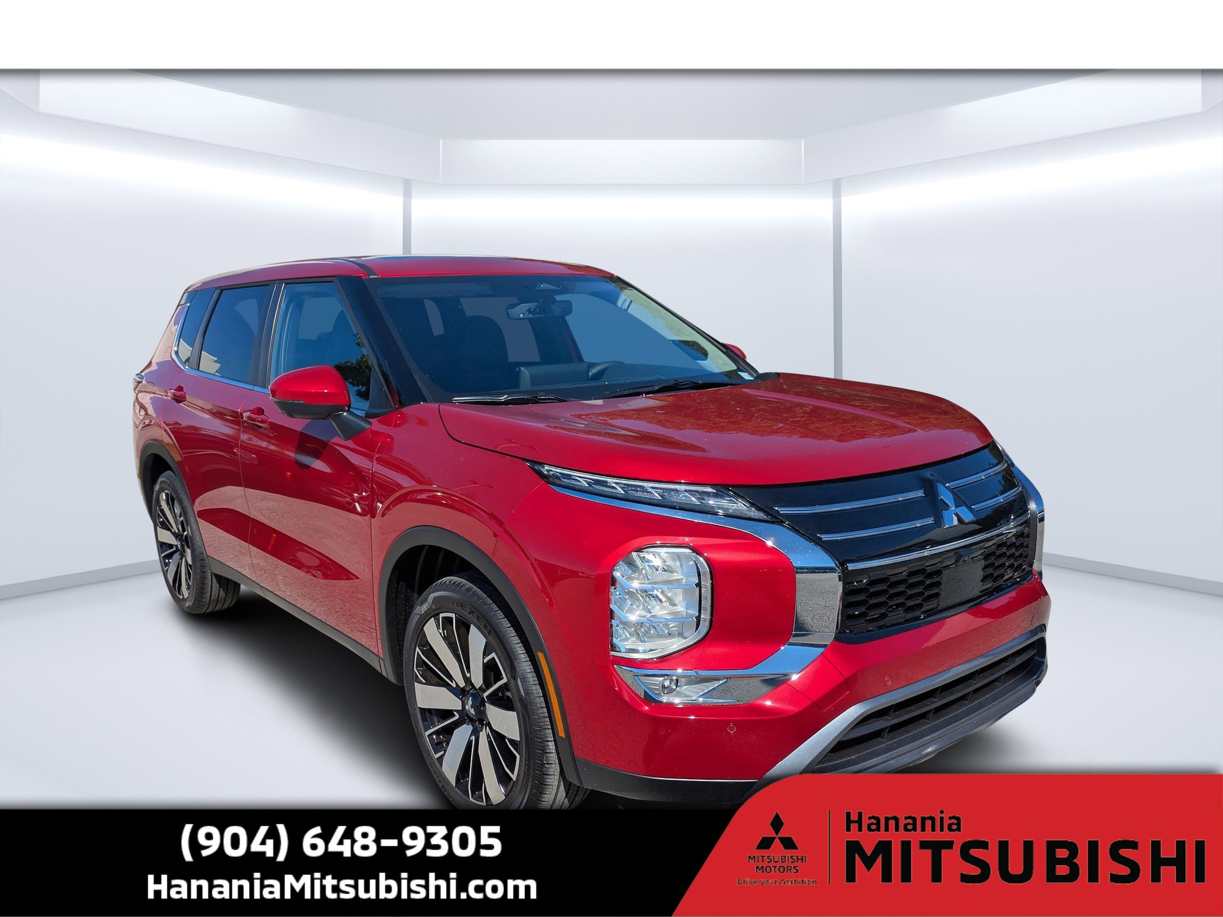 2025 Mitsubishi Outlander SE's photo