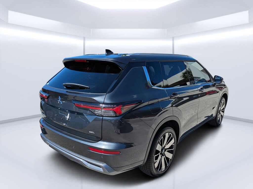 New 2025 Mitsubishi Outlander SEL SUV