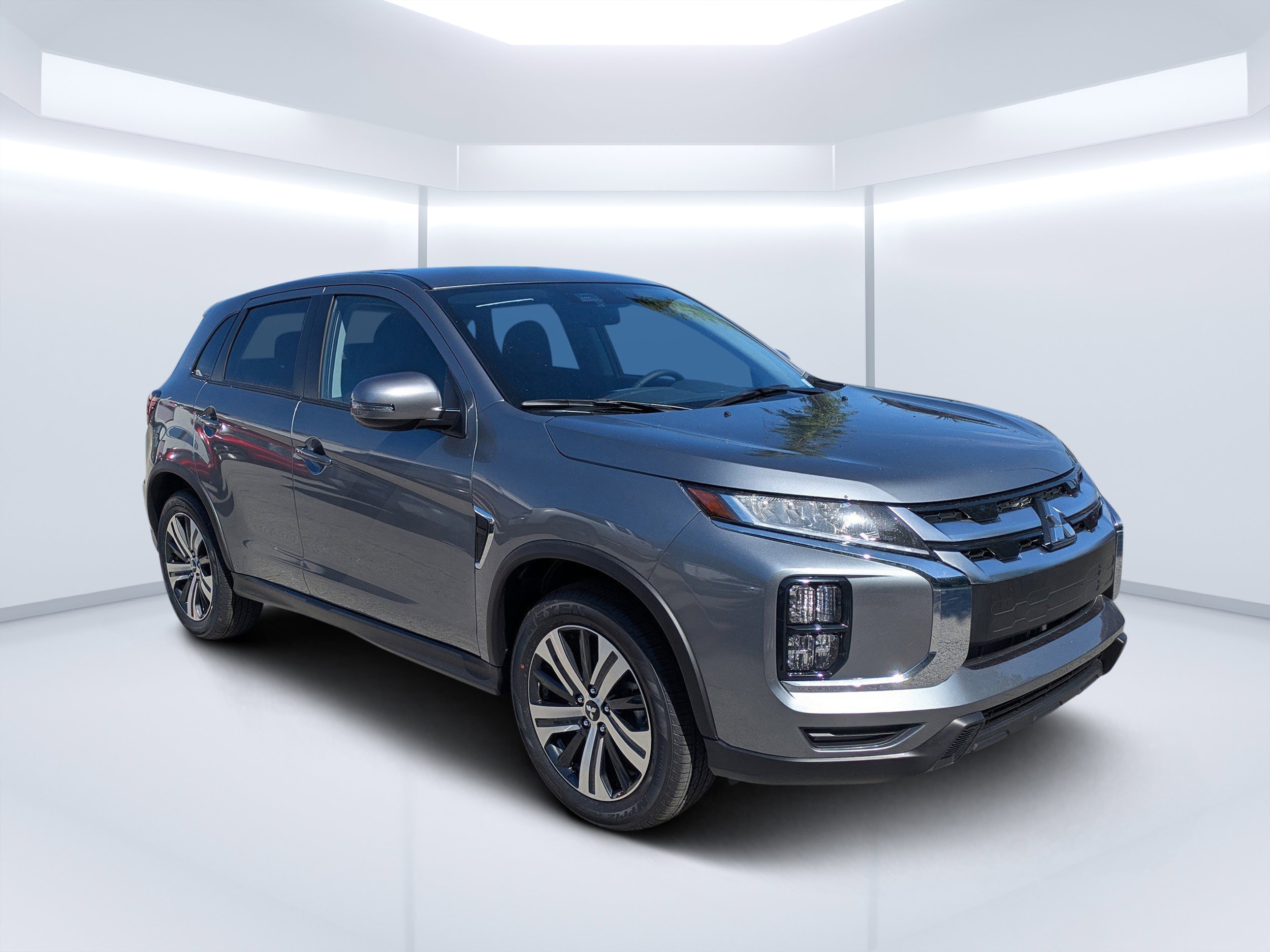2026 Mitsubishi Outlander Sport 2.0 SE AWC CVT's photo