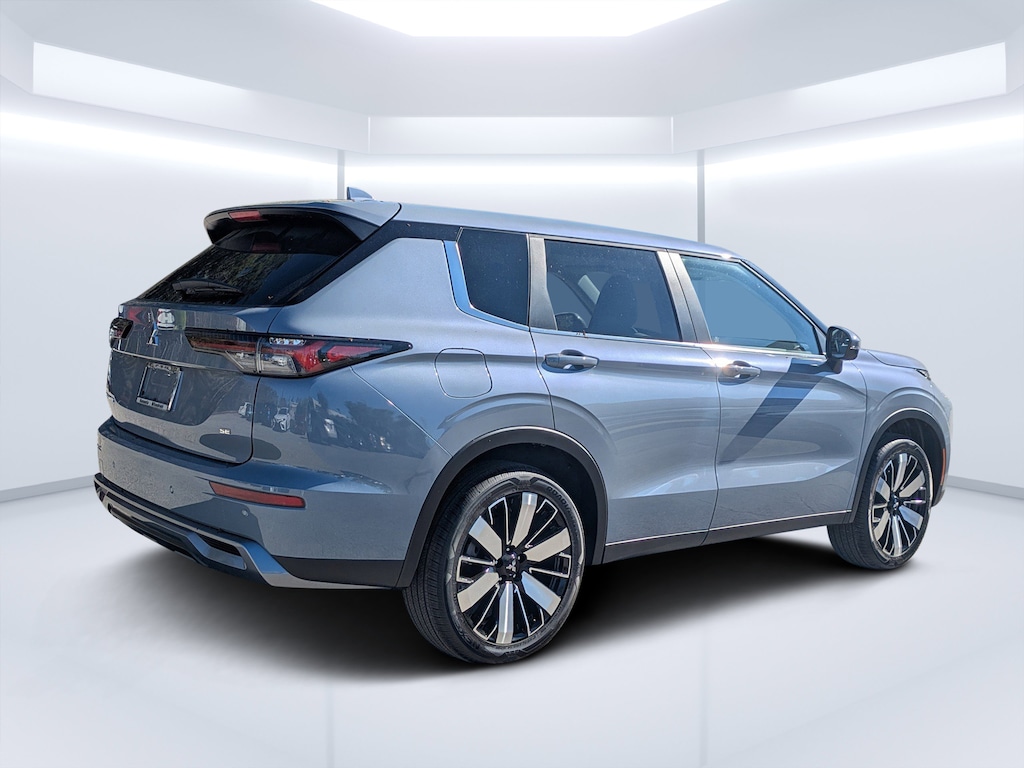 New 2026 Mitsubishi Outlander SE SUV