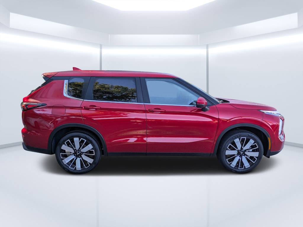 New 2025 Mitsubishi Outlander SE SUV