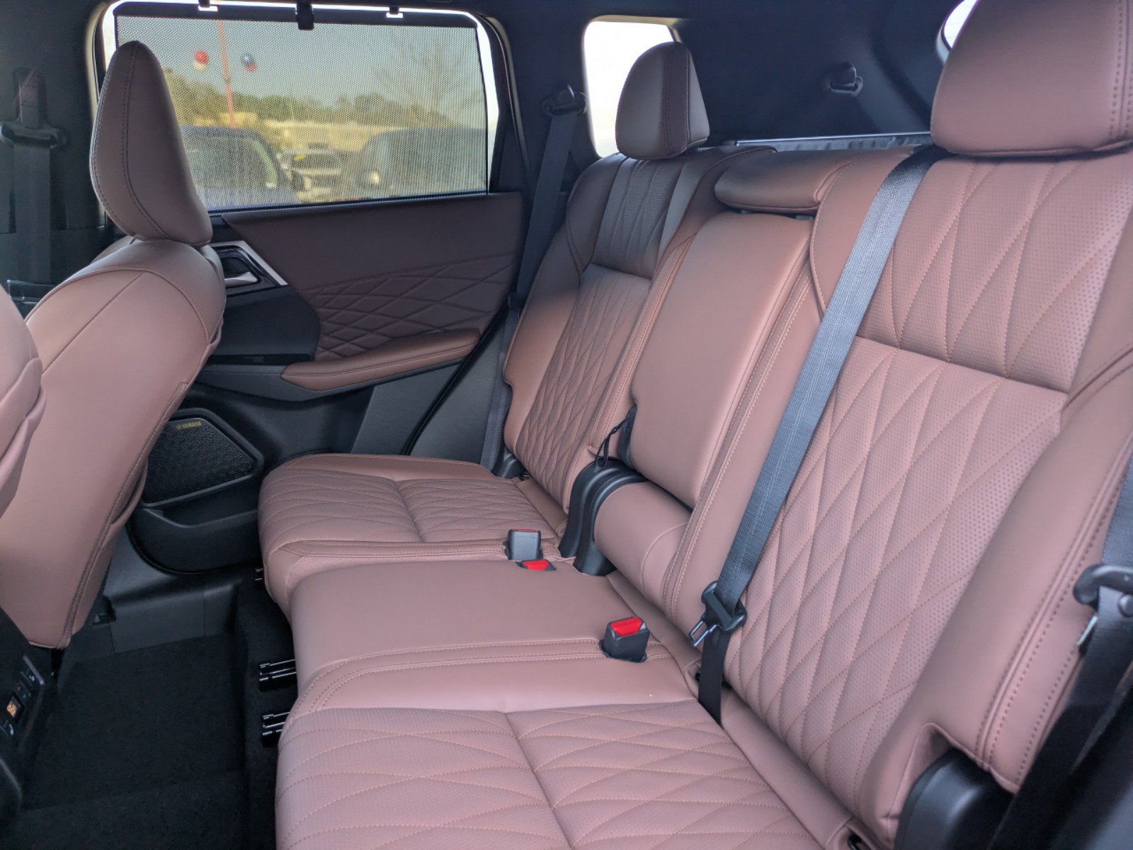2025 Mitsubishi Outlander SEL - Photo 14