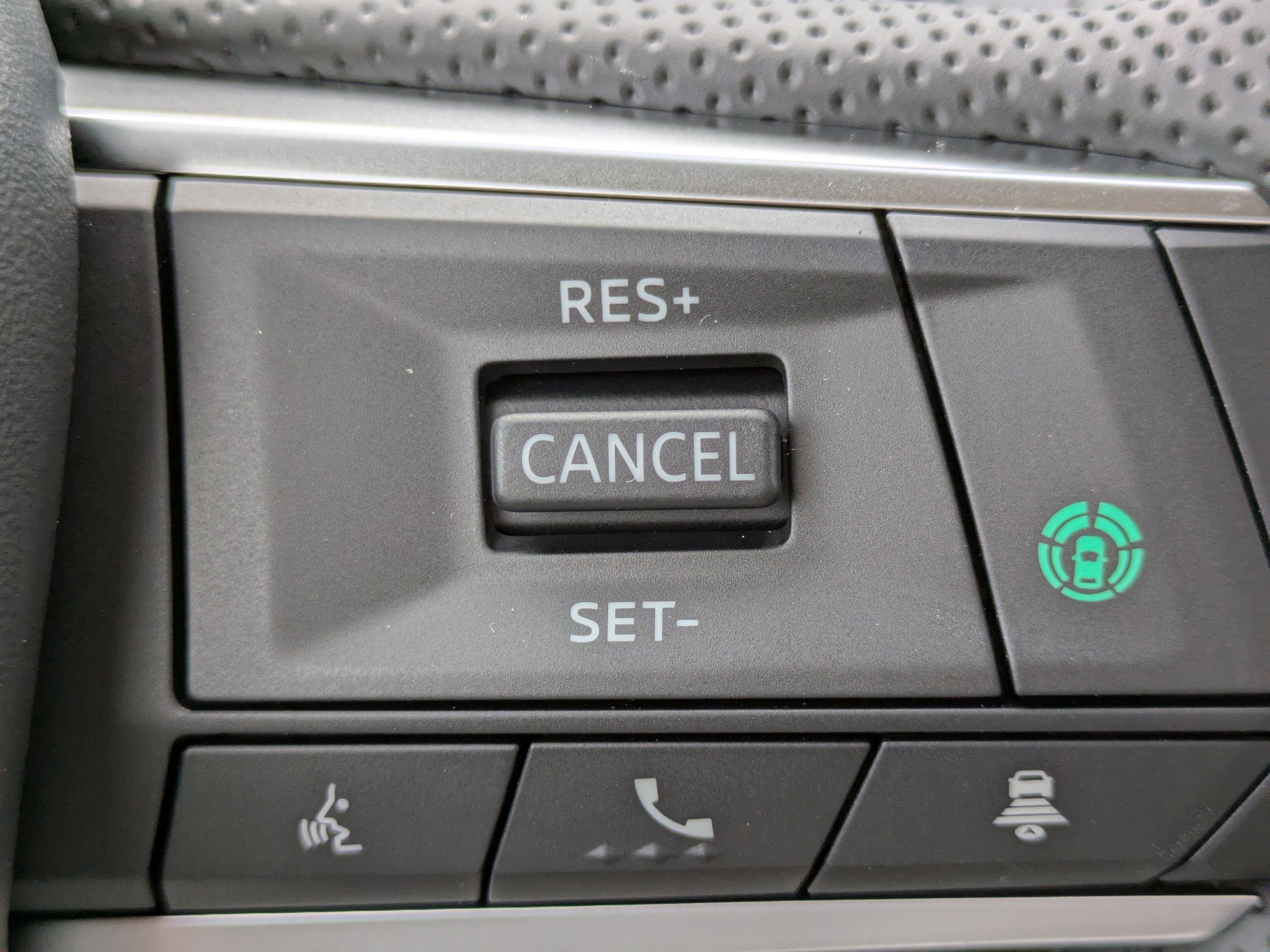 2025 Mitsubishi Outlander SE - Photo 26