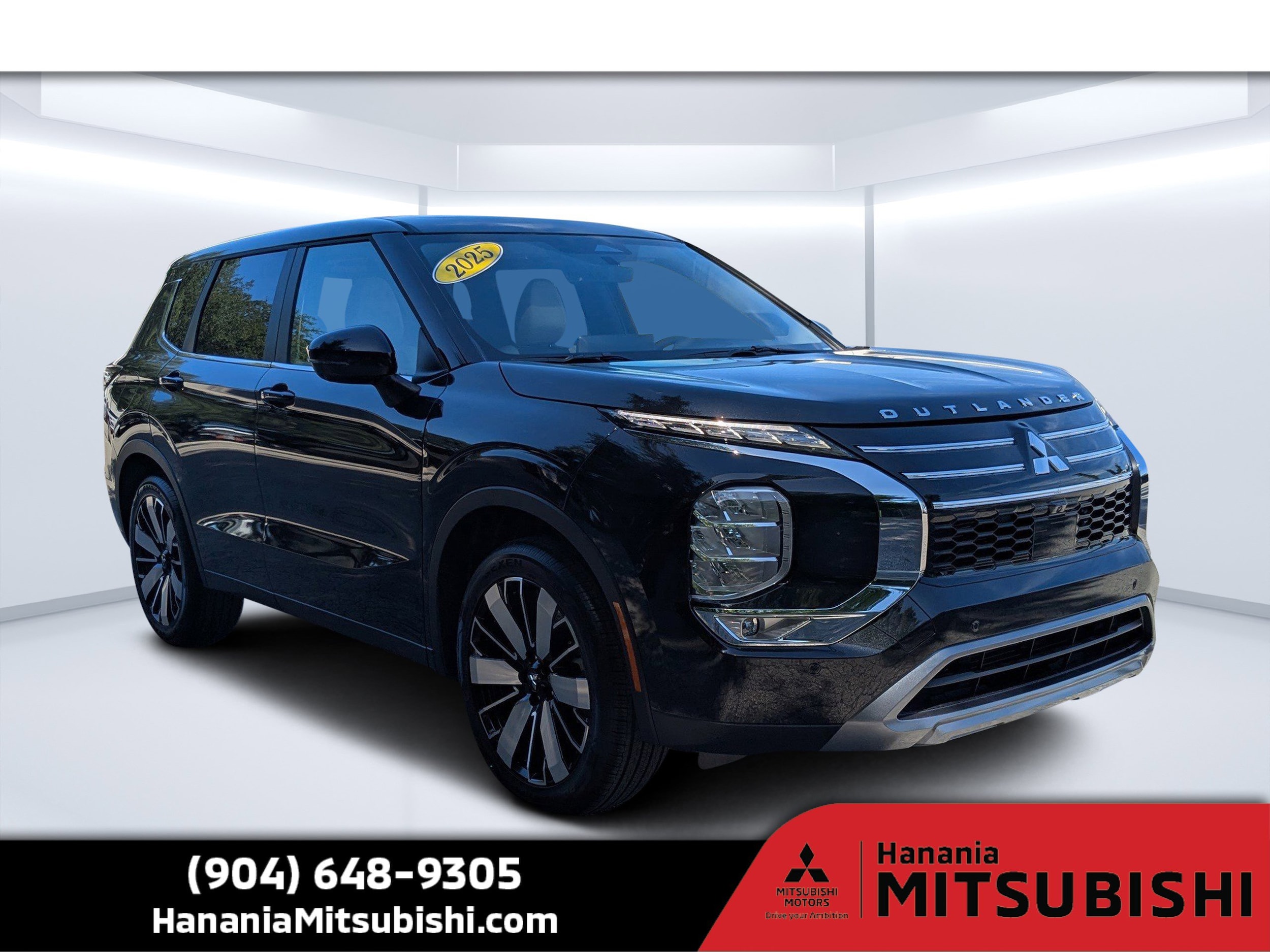 2025 Mitsubishi Outlander SE's photo