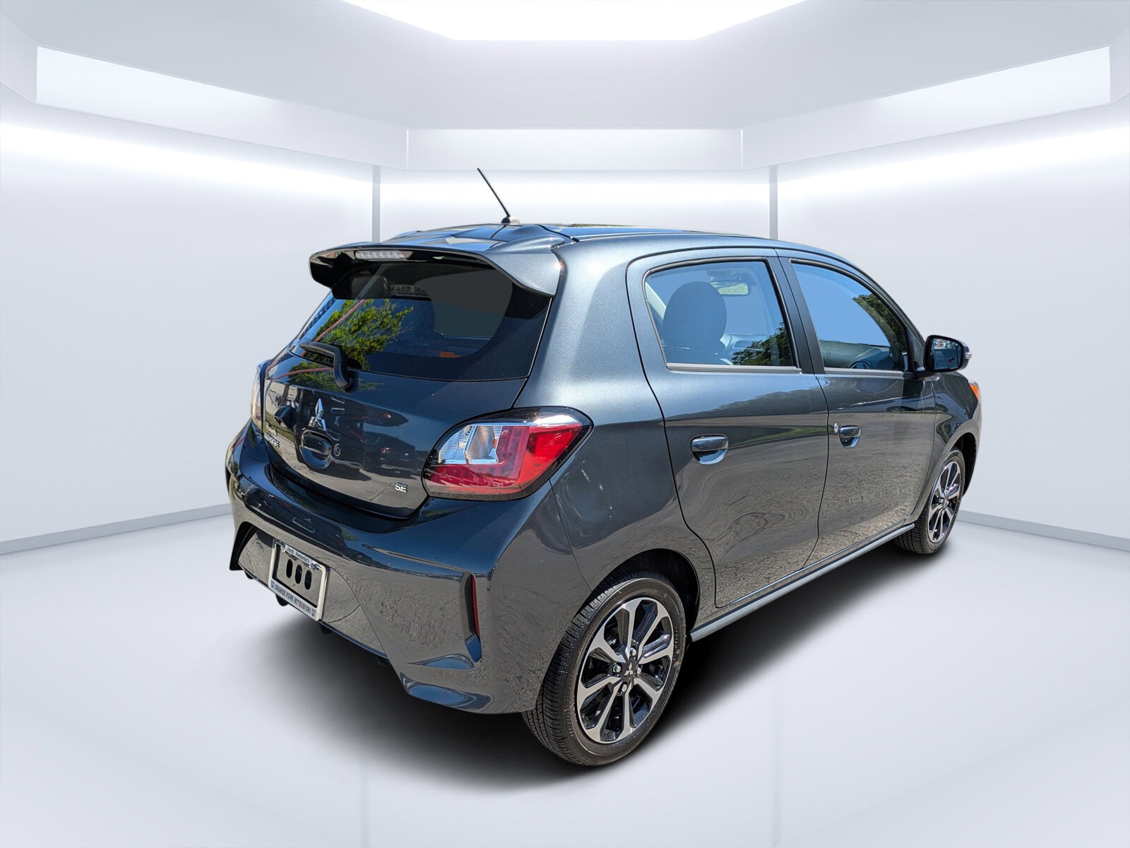2024 Mitsubishi Mirage SE photo 3