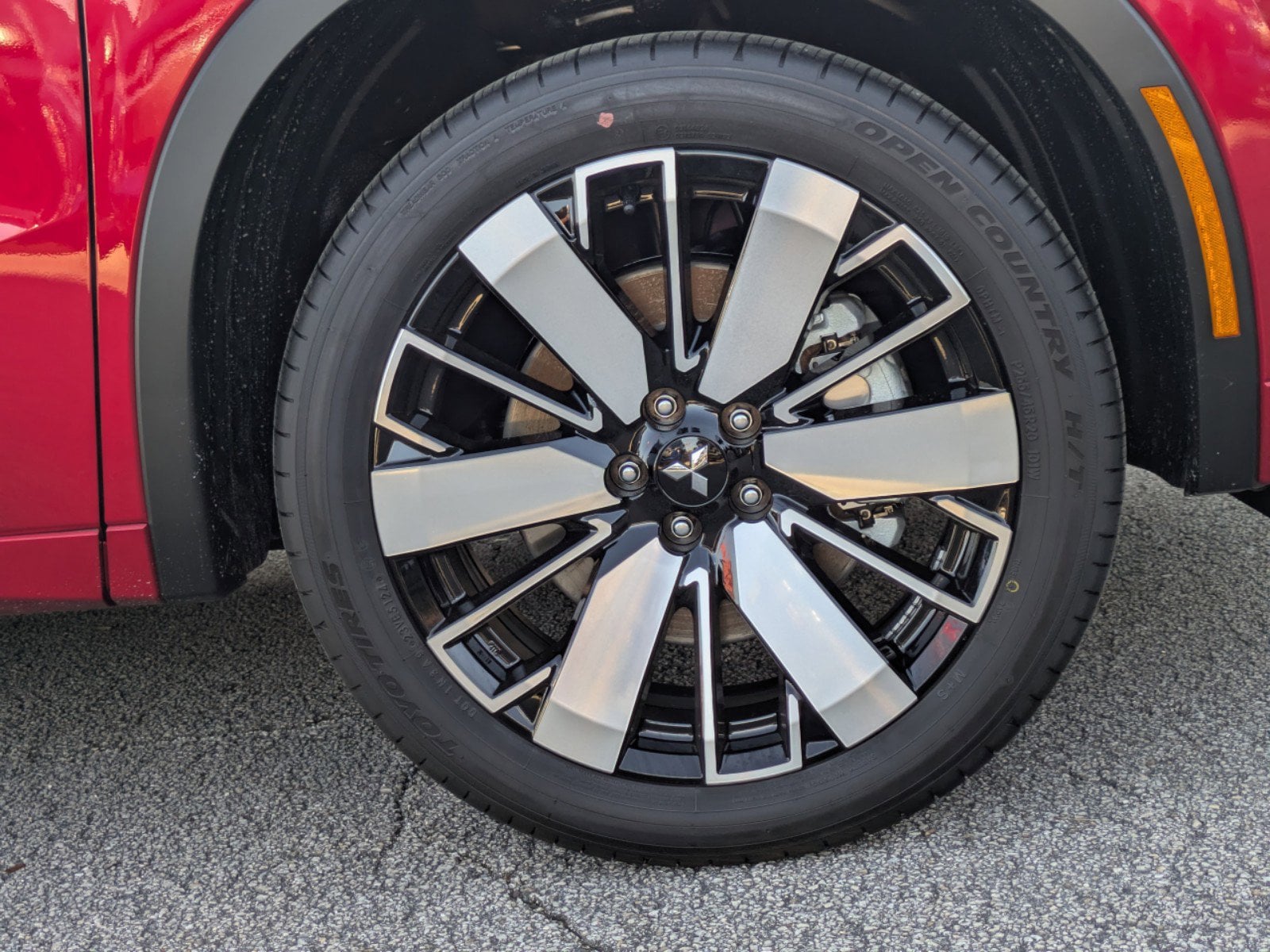 2025 Mitsubishi Outlander SEL - Photo 11