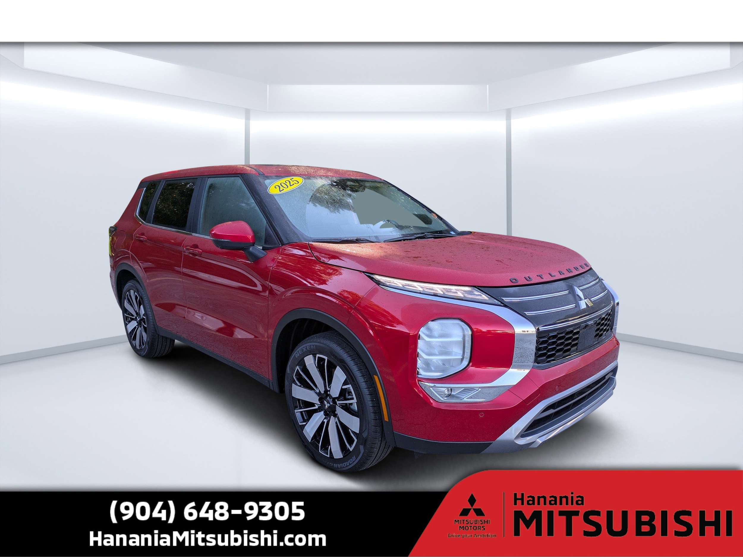 2025 Mitsubishi Outlander SE's photo