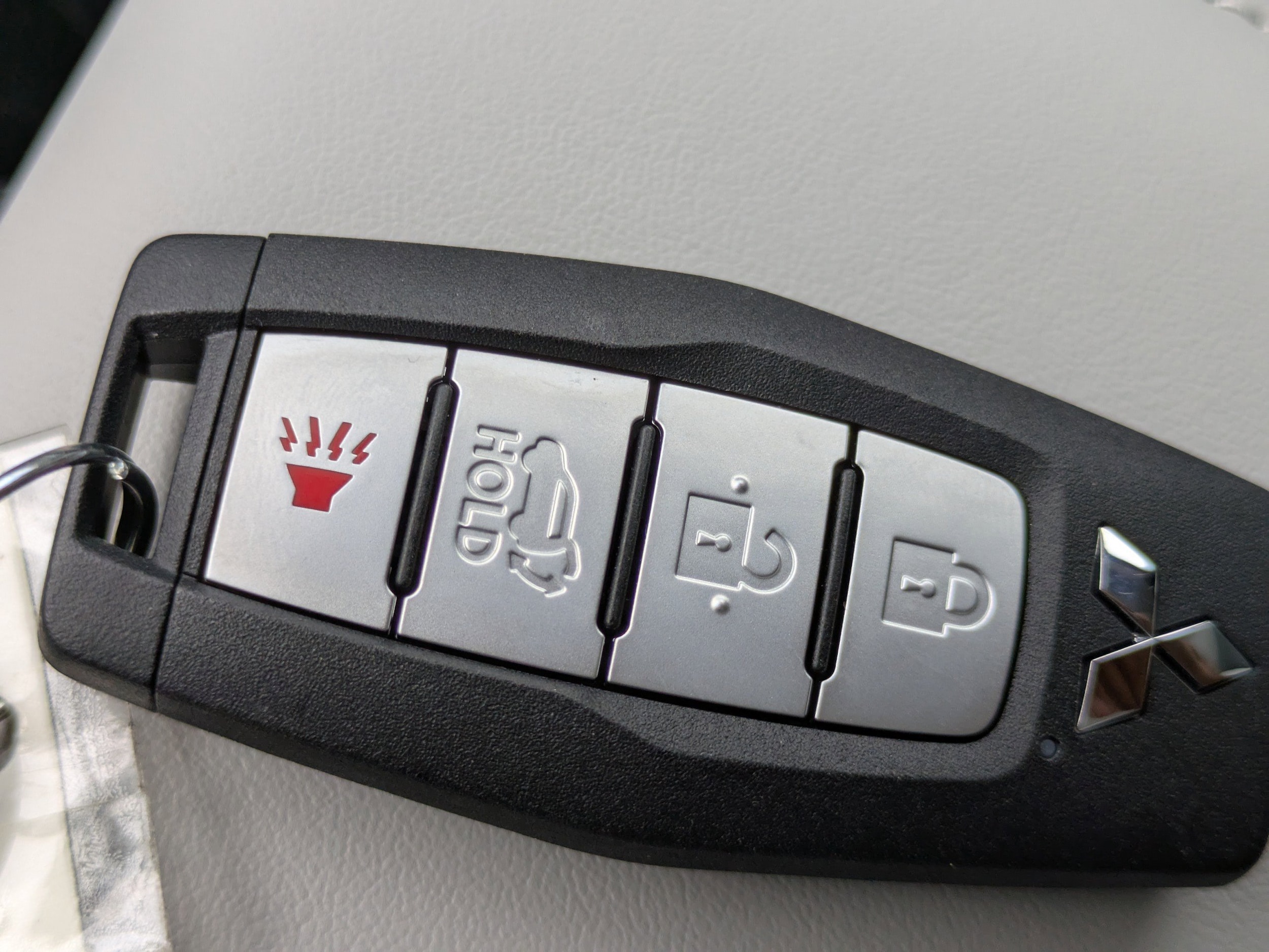 2025 Mitsubishi Outlander SE - Photo 32