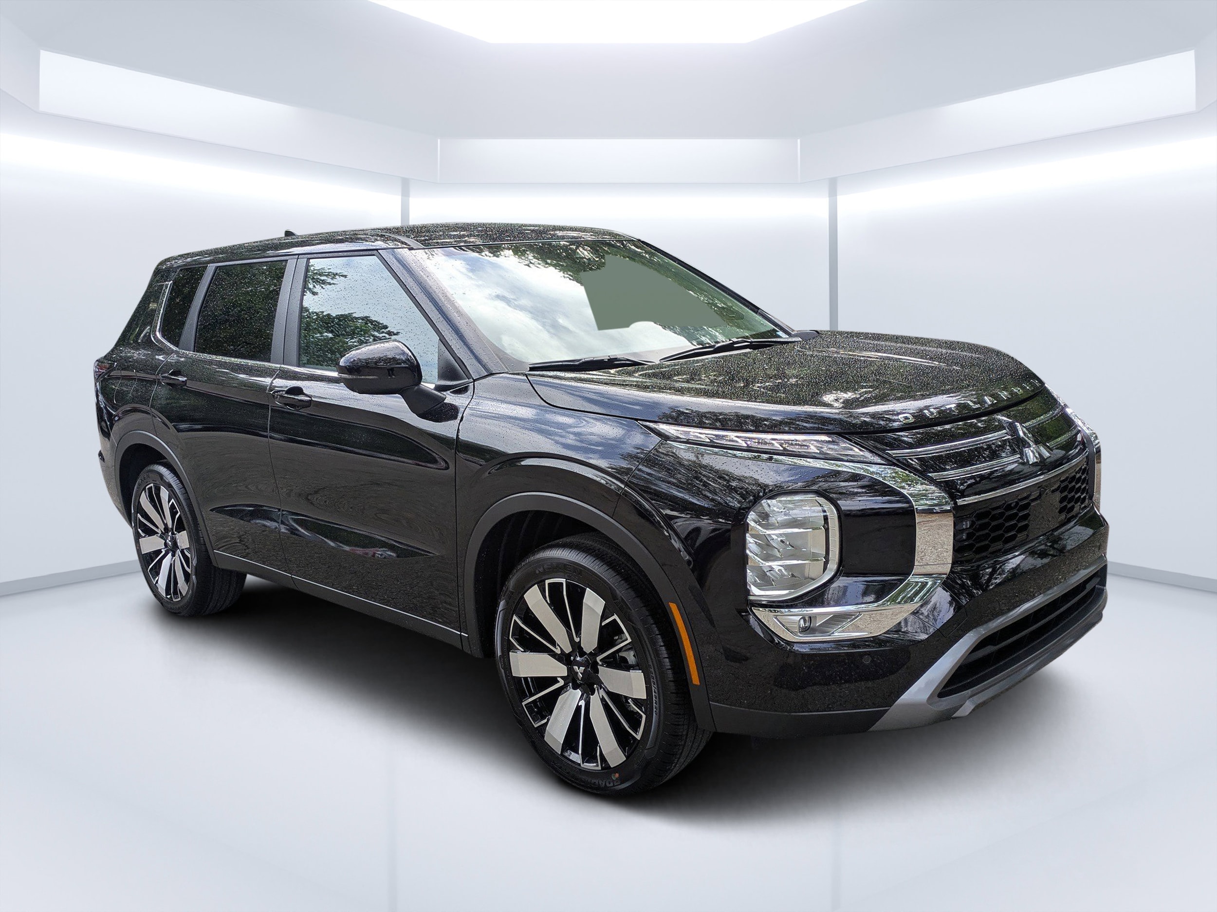 2026 Mitsubishi Outlander's photo