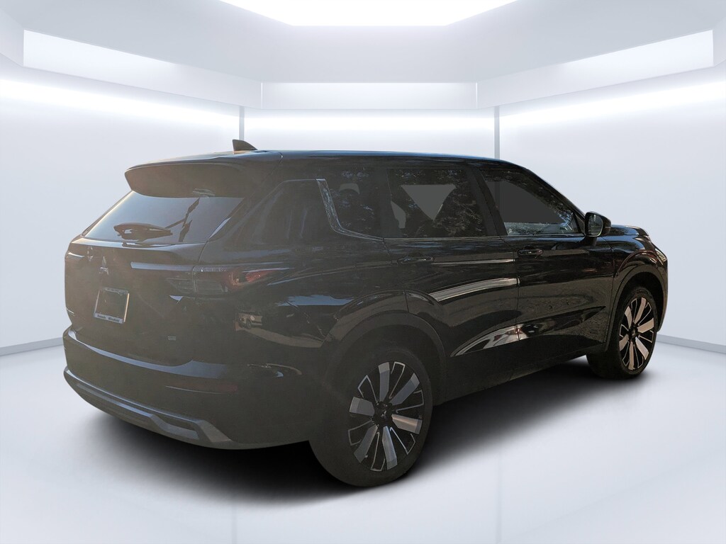 New 2025 Mitsubishi Outlander SE SUV