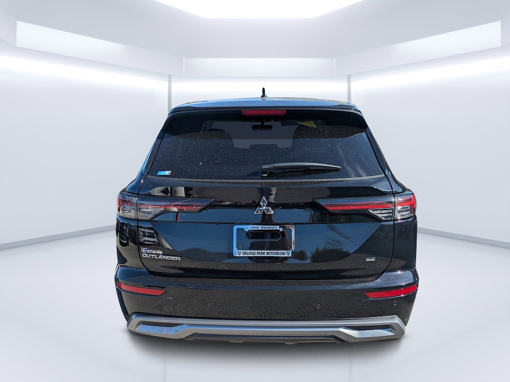 New 2025 Mitsubishi Outlander SE SUV