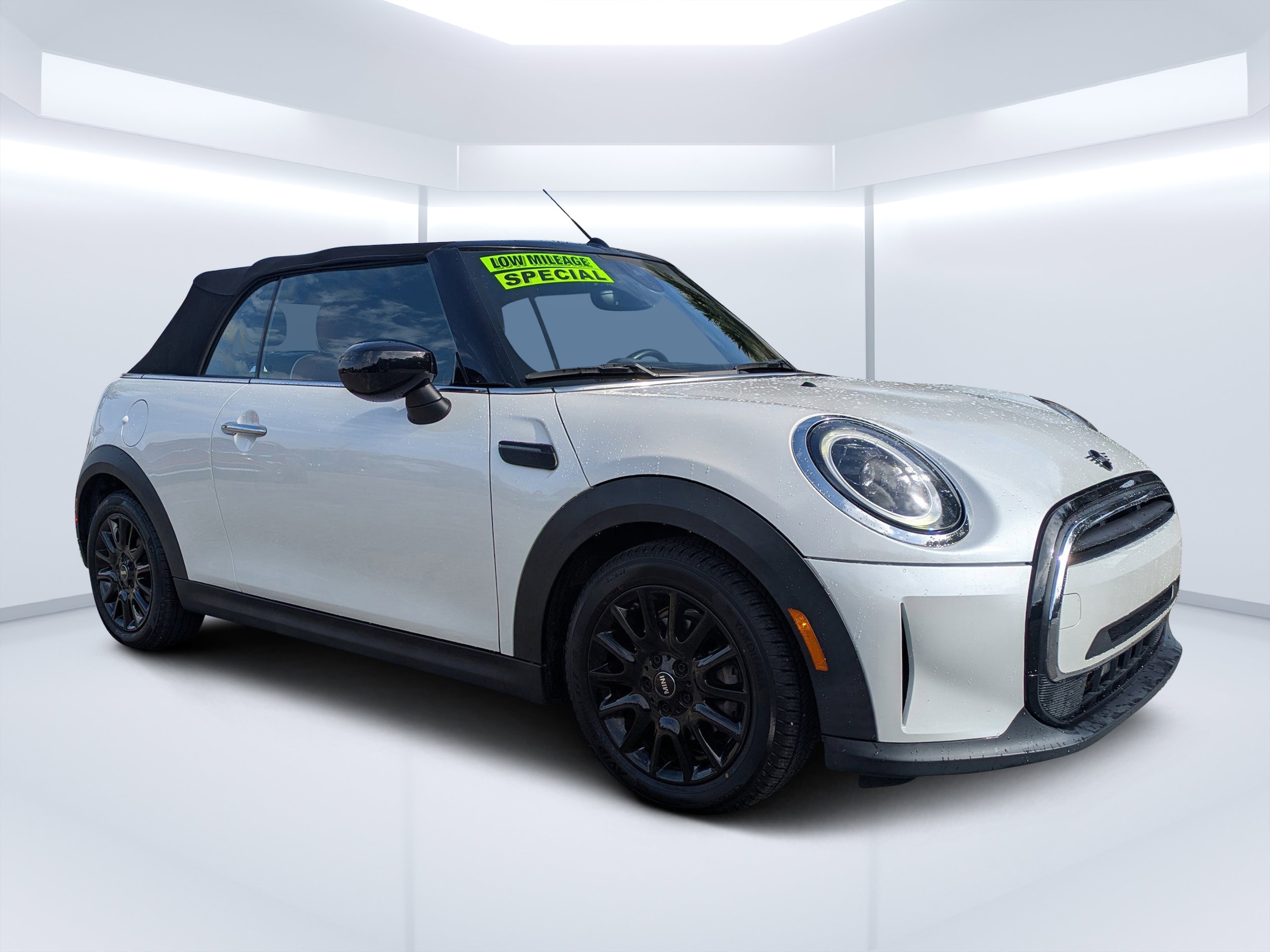2023 MINI Convertible