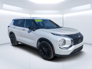2024 Mitsubishi Outlander SE Black Edition w/Pano Roof SUV